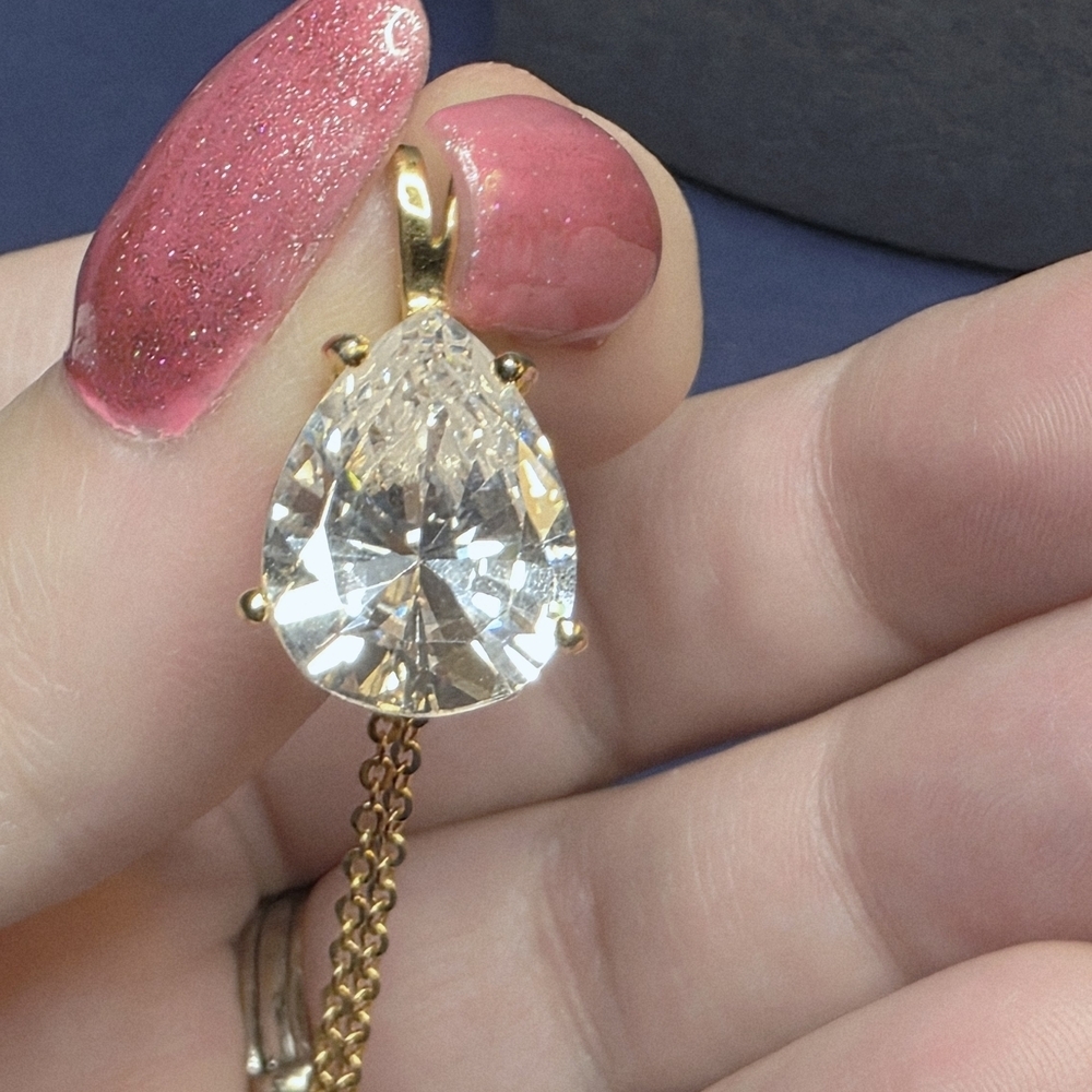 Gold-Tone Pear-Cut Crystal Pendant Necklace on Delicate Chain 339 - Picture 6 of 9